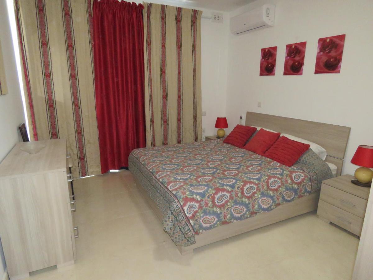 Aquamarine Sea Front Apartments - Second Floor Marsaskala Exterior foto